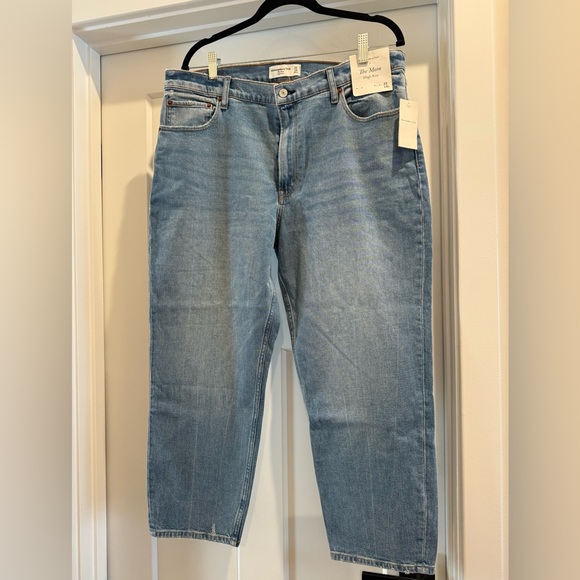 Abercrombie & Fitch Denim - Abercrombie mom jeans